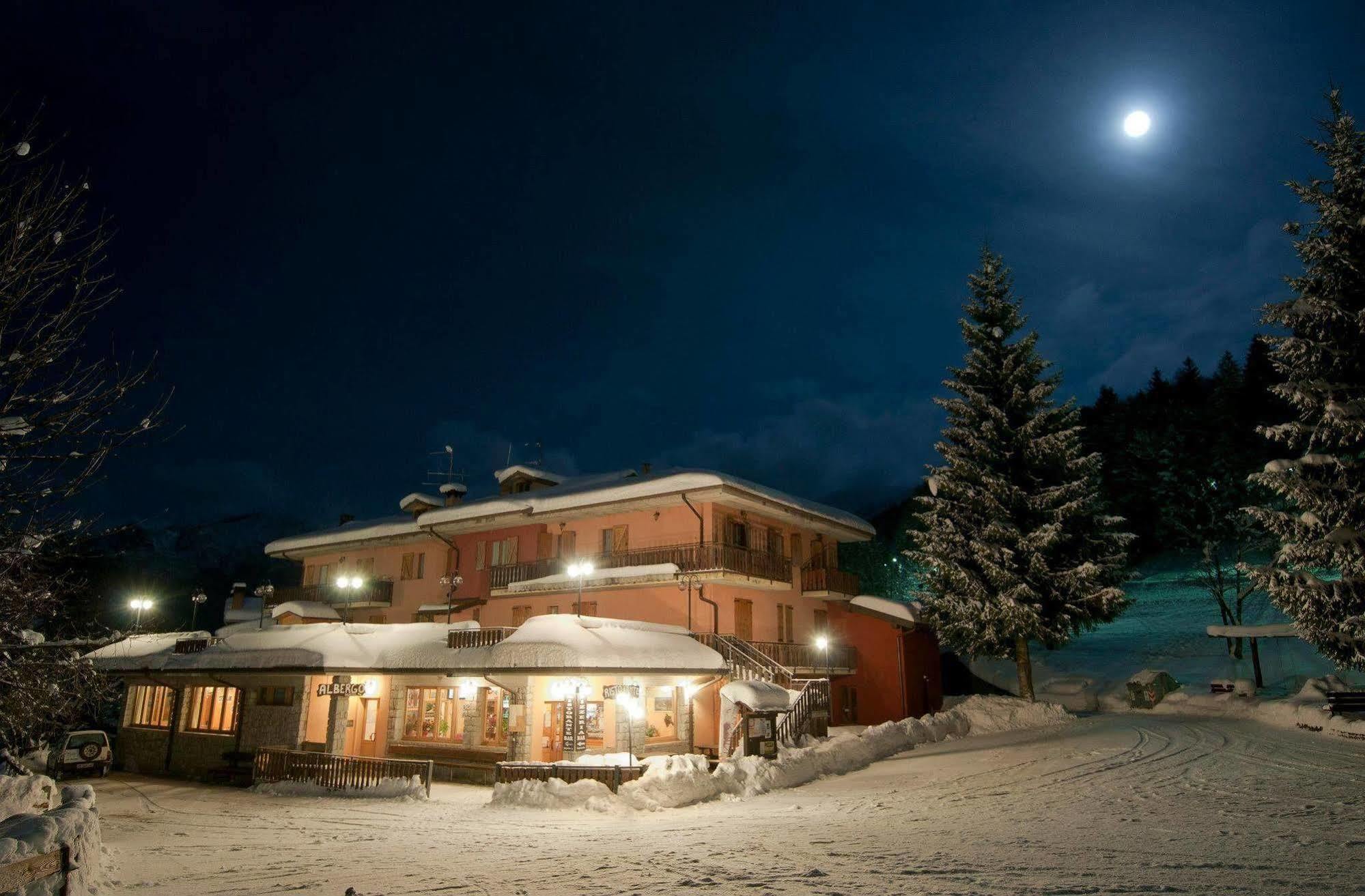 Albergo Legazzuolo Montecampione Artogne Экстерьер фото